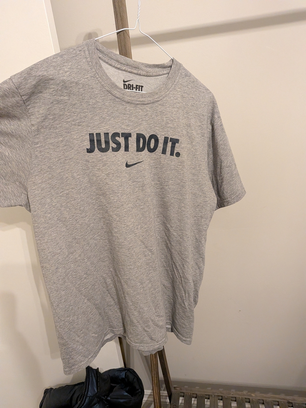 Nike Light Gray 'Just Do It.' Short Sleeve Dri-FIT Tee